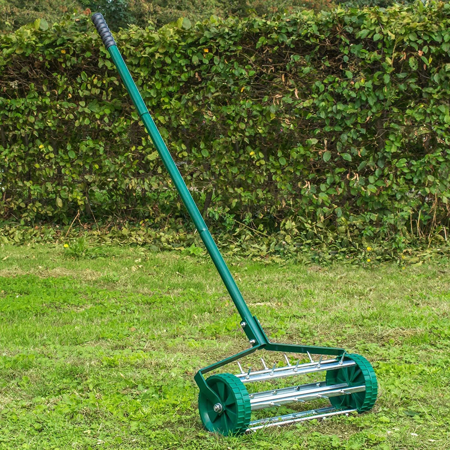 18 inch Garden Spike Roller Lawn Aerator - Gardening Tool - SNAPPYFINDS.COM ™