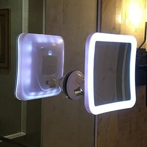 Magnifying Makeup Mirror with LED Light - SNAPPYFINDS.COM ™